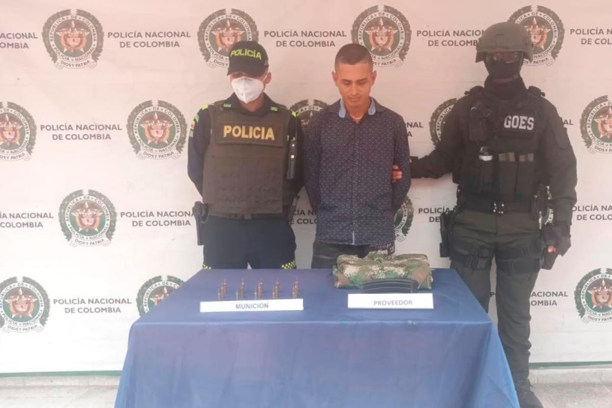 Le dieron domiciliaria por matar a su mujer y sicario lo asesinó en su casa