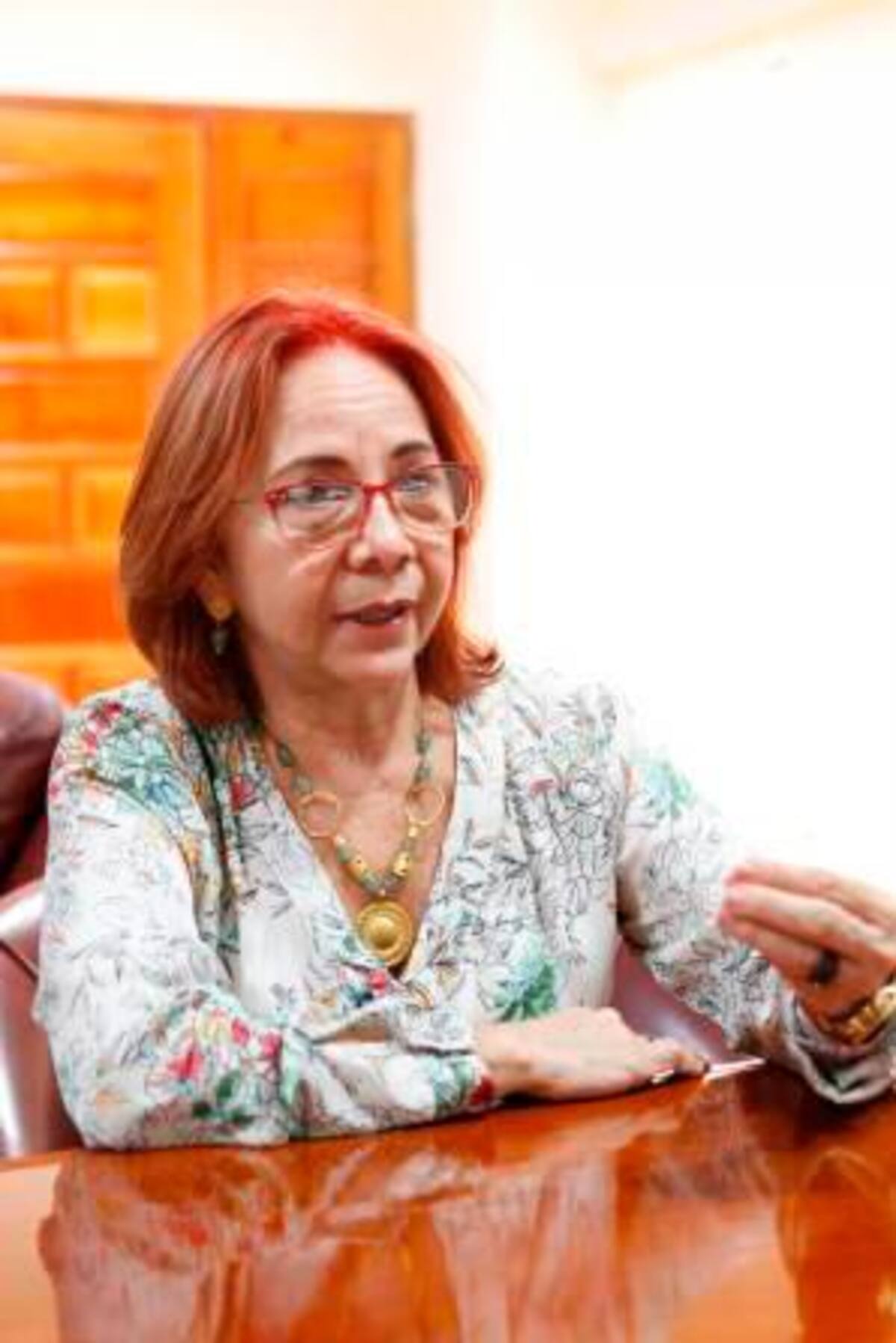 Olga Acosta, secretaria de Educación.