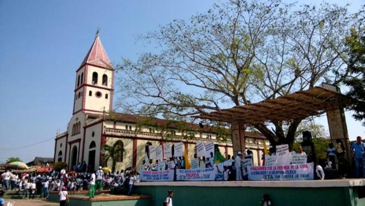 Los habitantes de San Onofre rechazaron el asesinato del estudiante Leonel Llamas Marimón. CORTESÍA