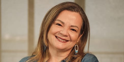 Carolina Poveda Rangel presenta su segunda novela, La hija de dos mundos, en Medellín