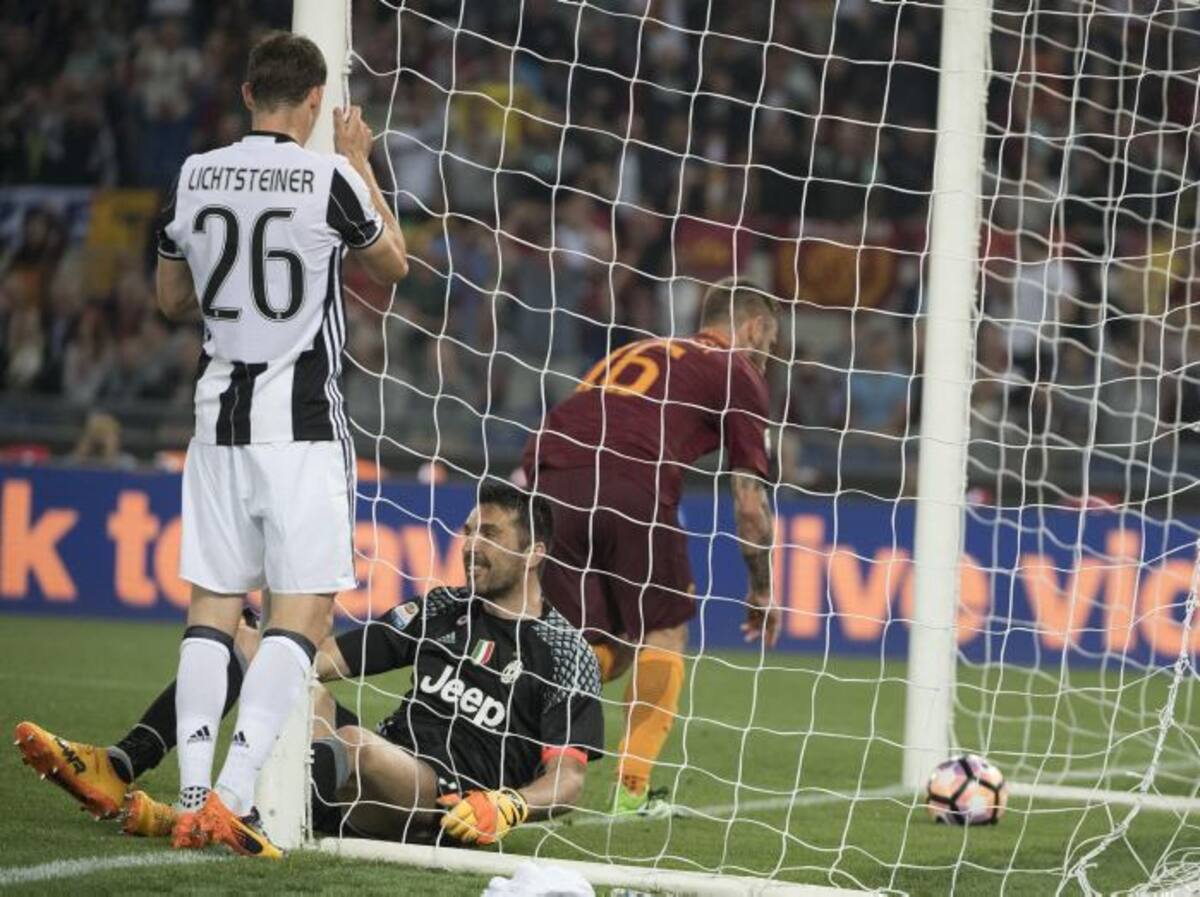 Roma venció a la Juventus. EFE MAURIZIO BRAMBATTI