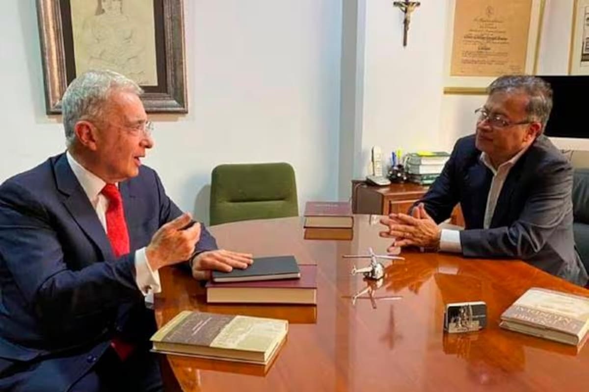 Álvaro Uribe confirmó que se reunirá con Gustavo Petro, ¿de qué se trata?