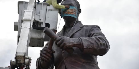 Monumentos en Barranquilla recuerdan la importancia del uso de tapabocas