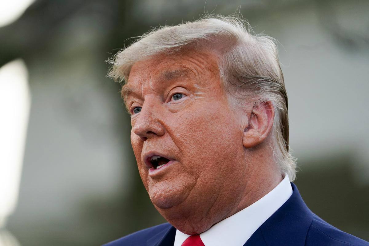 Trump amenaza con vetar iniciativa por protección a redes sociales