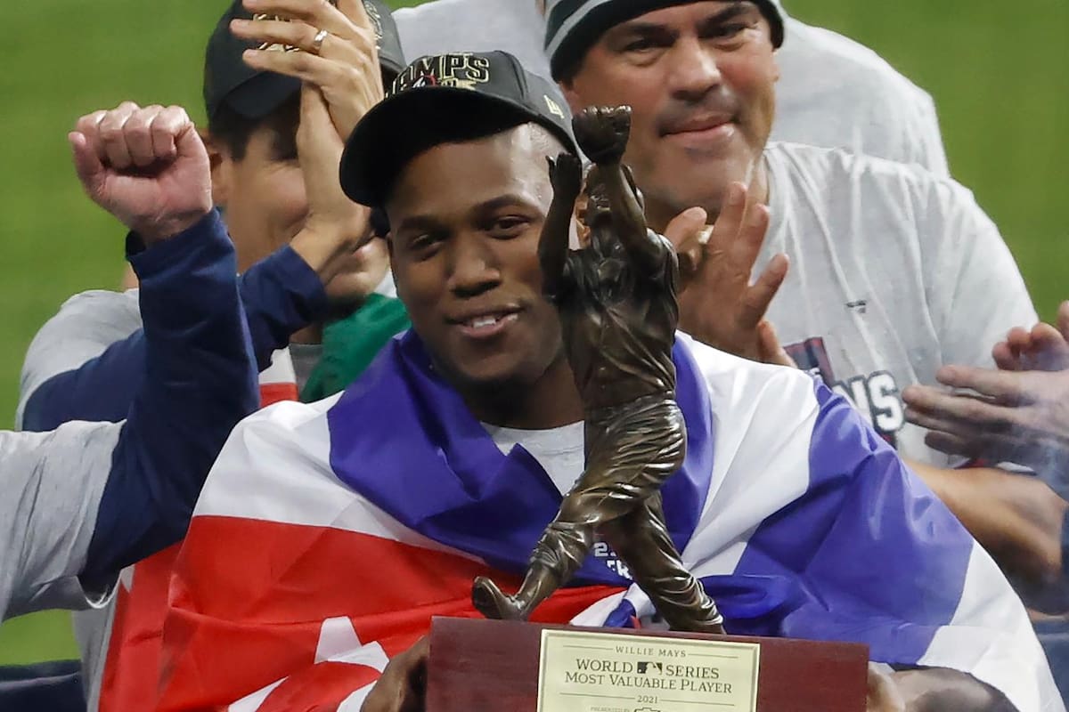 Jorge Soler gana el trofeo de Jugador Más Valioso de la Serie Mundial