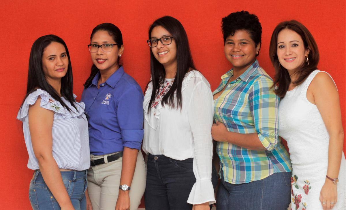 Nolfi Carbal, Karelis Guerrero, Emily Bottet, Karen Hernández y Mayiber Quiroga.