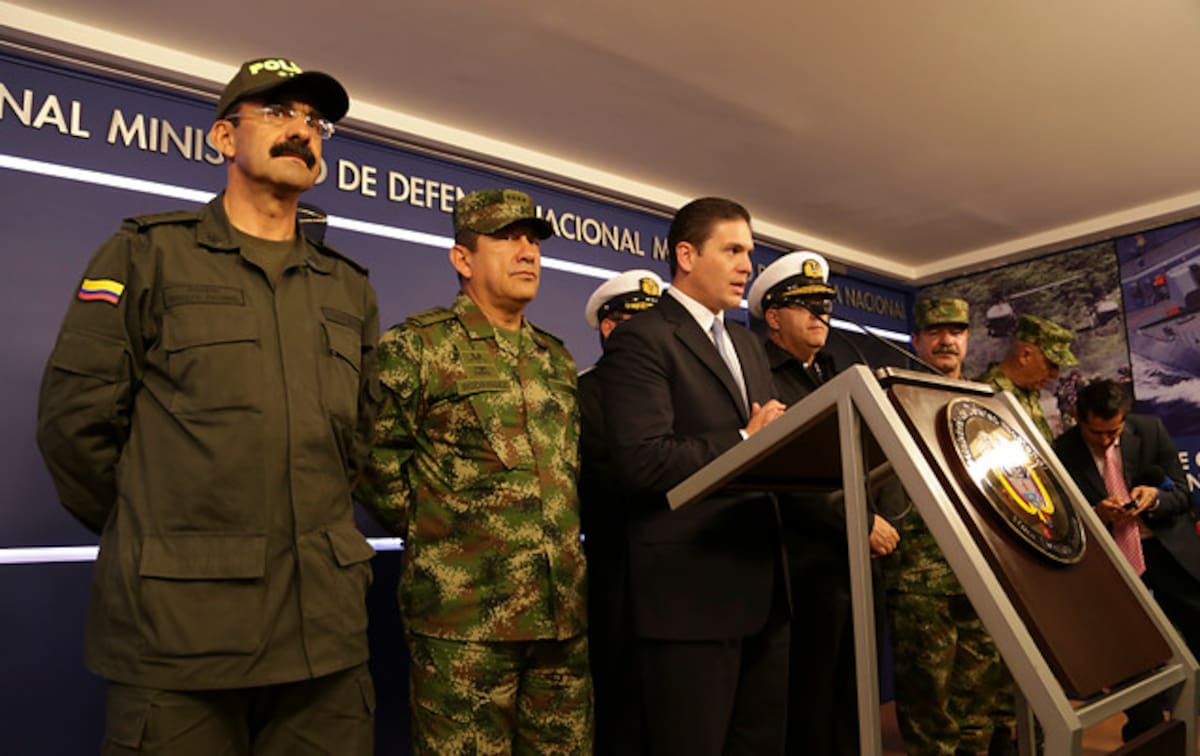 Ministro de Defensa anuncia cambios en la cúpula militar. Colprensa