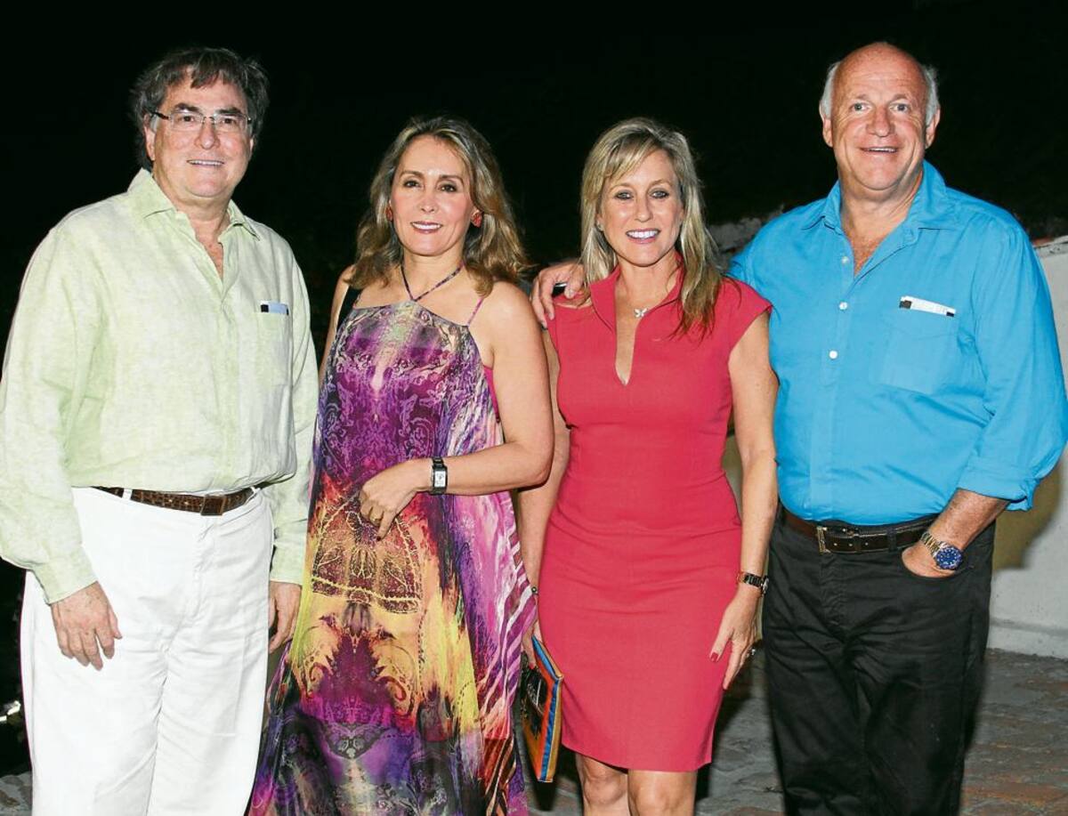 Héctor García, Marta Abondano, Jeanette Babliowicz y Jacky Bibliowicz.
