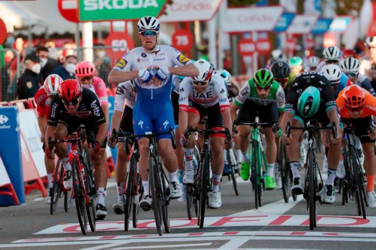 Ackermann gana etapa 9 de la Vuelta por descalificación de Bennett