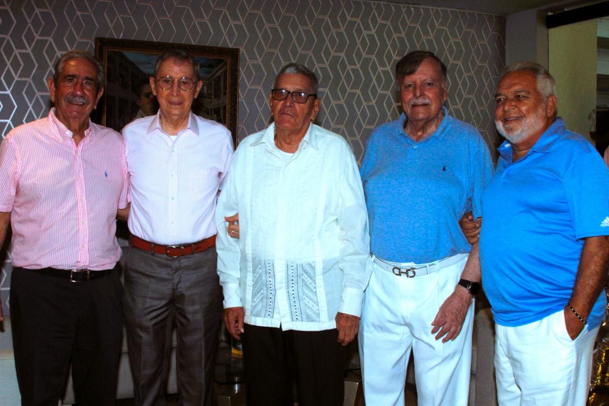 Orlando Cueter, Claudio Osorio, José Arrieta, Juan José de la Vega y Jorge Vélez Pareja.