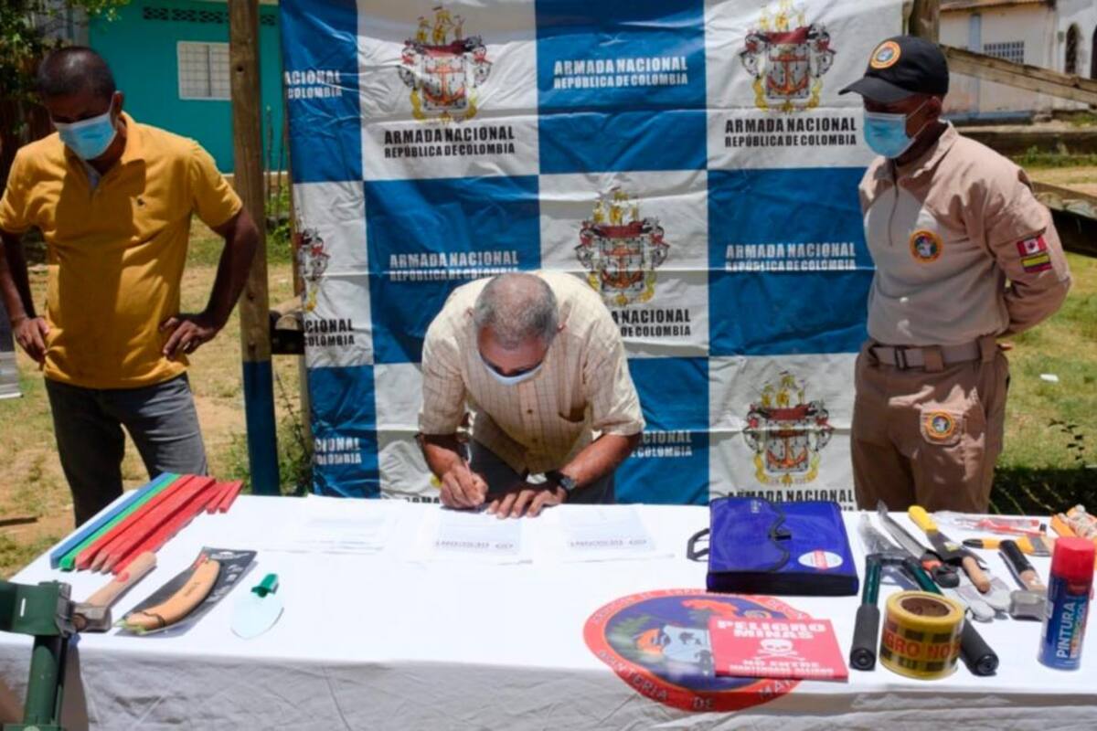 Armada entrega nuevas áreas libres de minas en Sucre y Bolívar