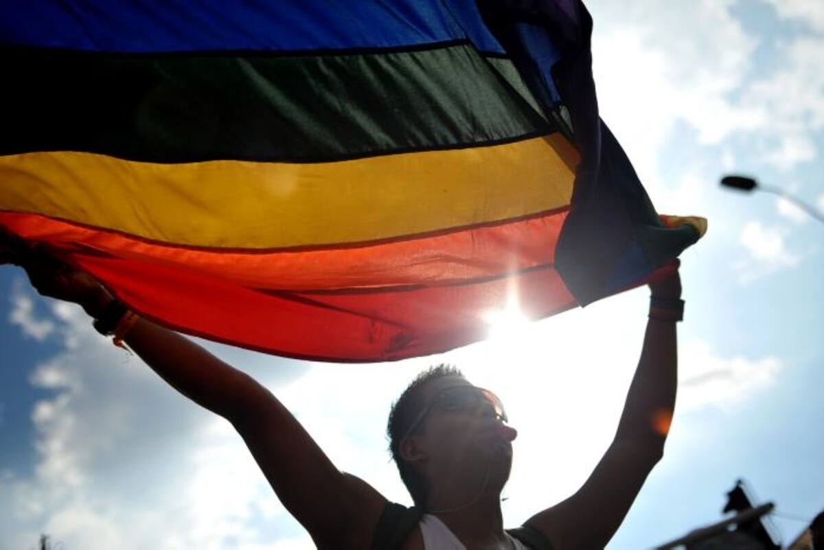 Las autoridades han estado buscando formas de extender ciertos beneficios que se otorgan a las parejas heterosexuales sin violar la ley de Defensa del Matrimonio de 1996. AFP LUIS ROBAYO