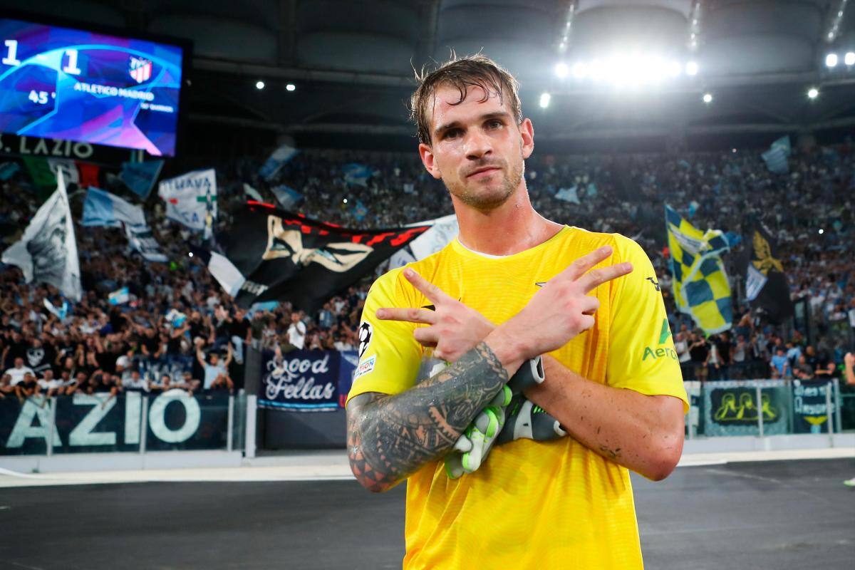 Provedel, el portero con alma de delantero