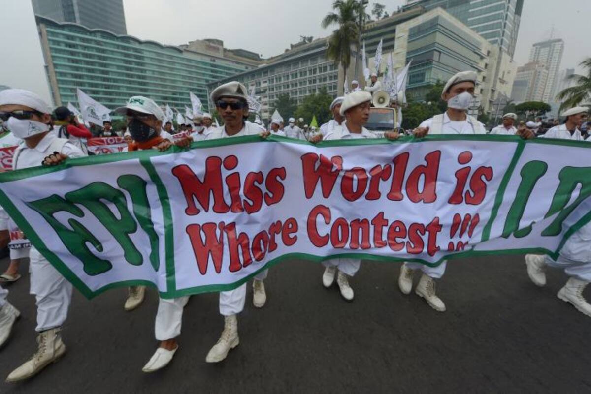 En Indonesia siguen las protestas contra Miss Mundo. AP