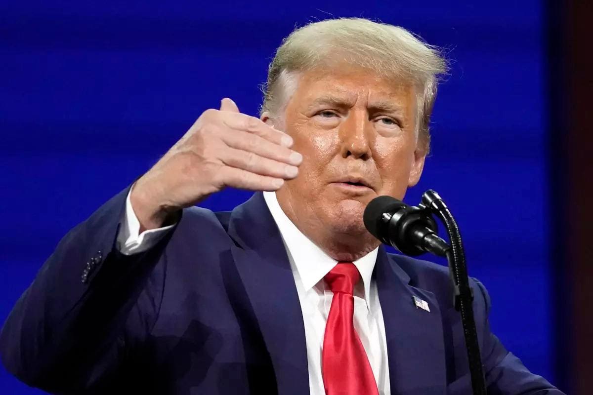 Una jueza se niega a desestimar 32 cargos contra Trump