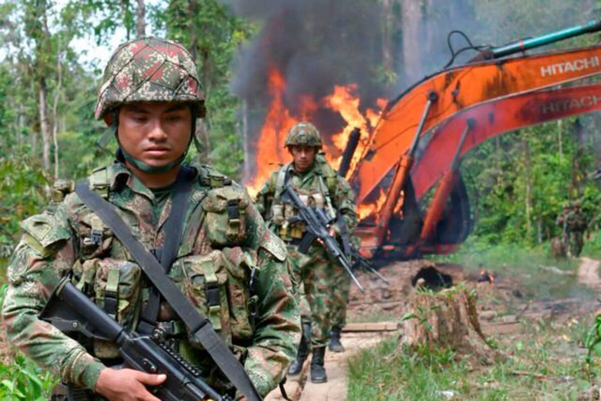 20 muertos y 9 campamentos desmantelados deja ofensiva militar en Cauca