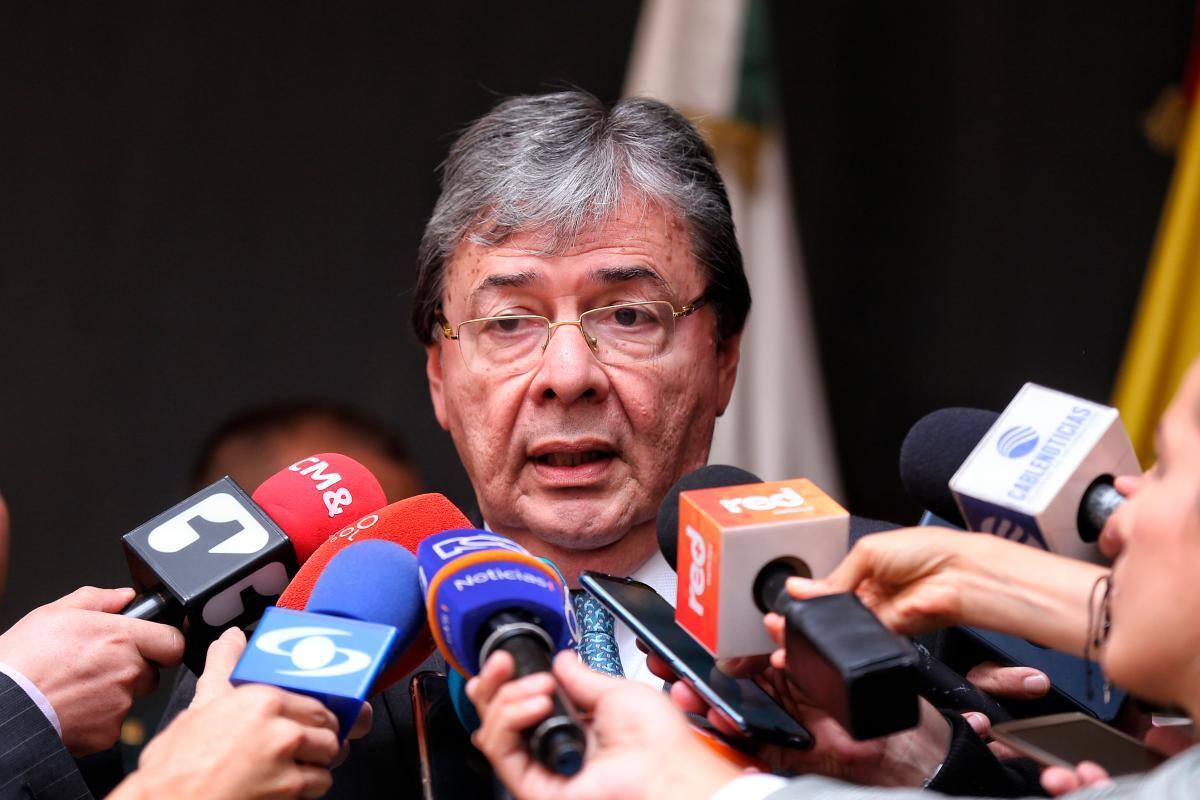 Carlos Holmes Trujillo: Mi relación con Francisco Santos siempre ha sido muy buena