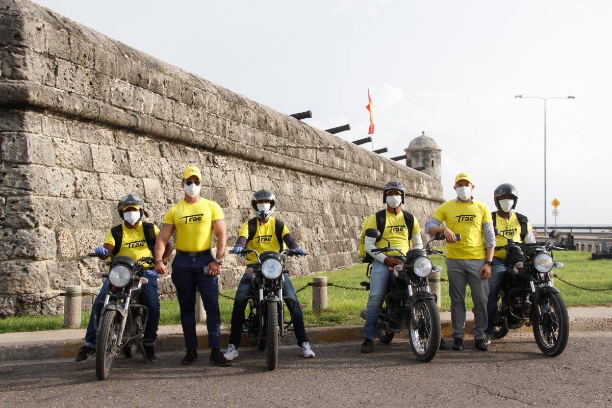 Una idea que auxilia a 27 familias cartageneras