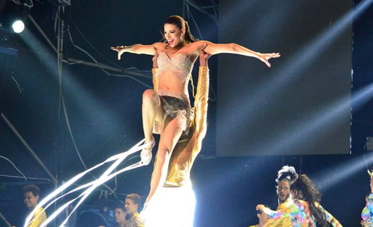 Cristina Felfle Fernández de Castro, reina del Carnaval 2015. RAFAEL POLO AVELLANEDA - COLPRENSA