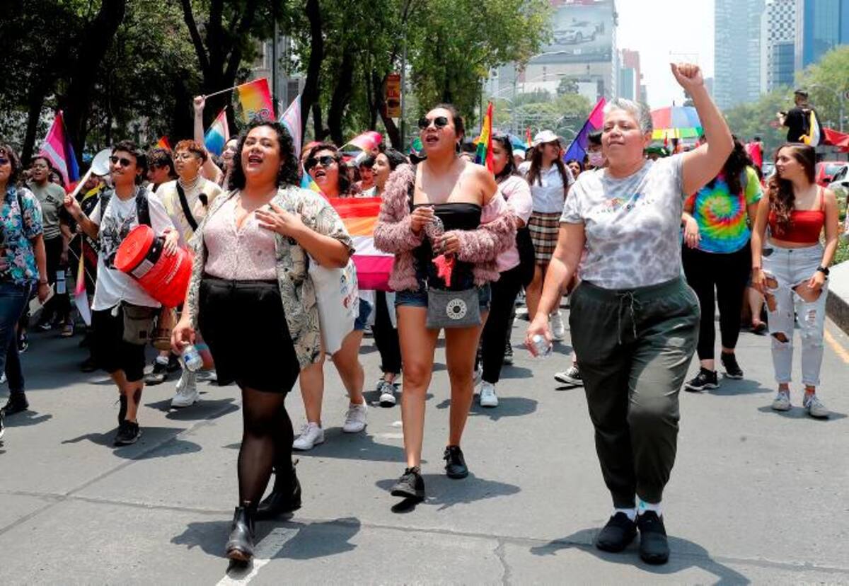 Activistas participaron en la segunda edición de la “Marcha Lencha” este sábado en Ciudad de México (México). //EFE
