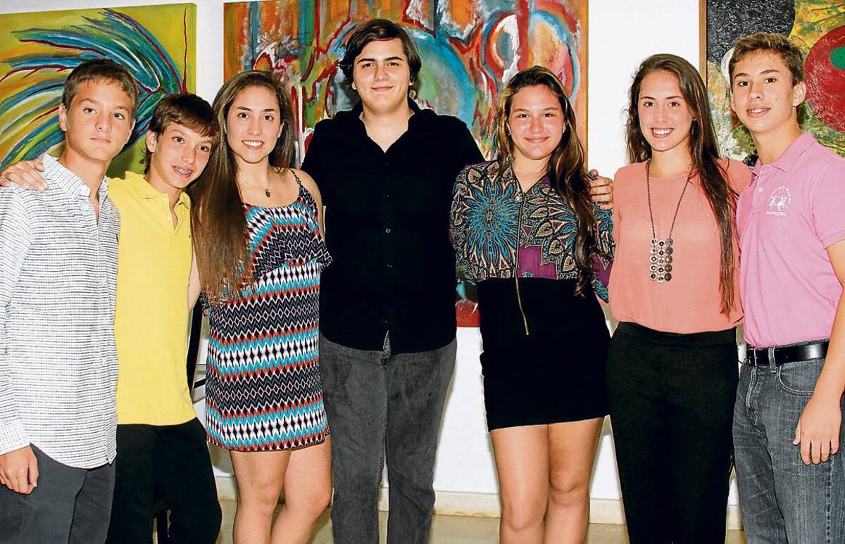 Pablo Camacho, Fernando Vélez, Daniela Vélez, Dusán Vélez, Isabella Vélez, Anamaría Vélez y Jorge Nicolás Vélez. fotos Maruja Parra/El Universal/