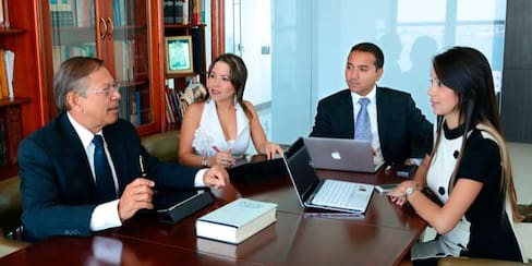 Osorio Rico & Asociados: asesorías integrales y experticia legal