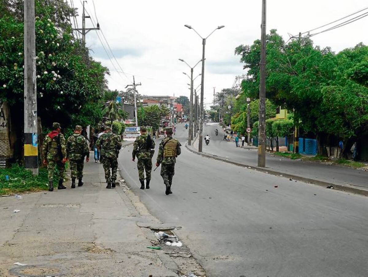 En límites con Antioquia hay presencia policial para evitar que desmanes se trasladen a Córdoba.