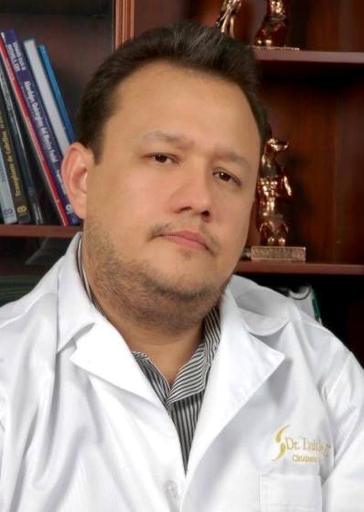 Luis Stave, médico especialista en cirugía plástica, estética y reconstructiva. CORTESÍA/