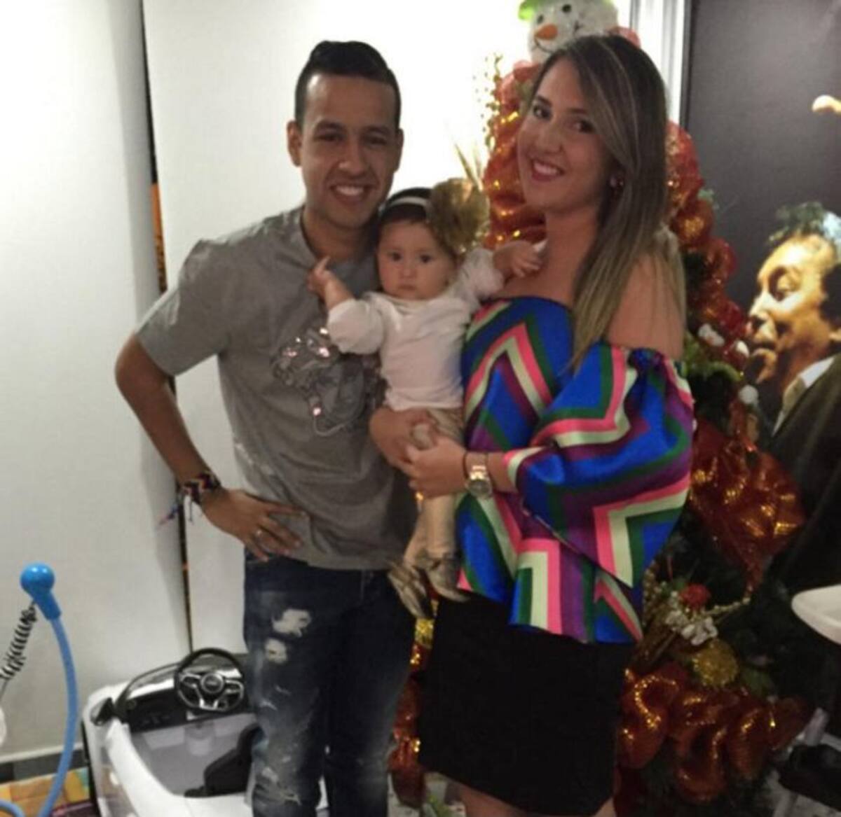 Martín Elías, su esposa Dayana Jaimes y su hija Paula. ARCHIVO