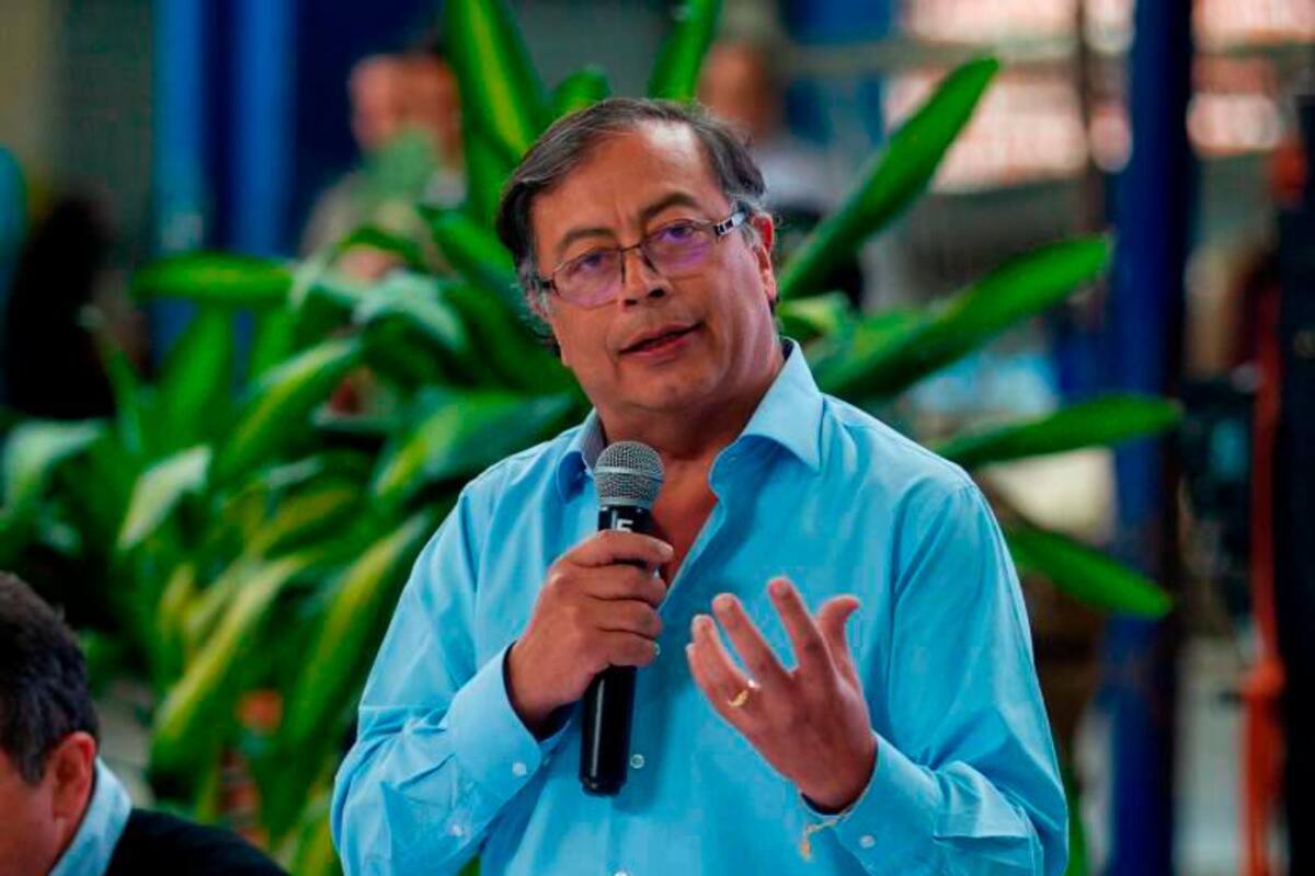 Petro solicitó a fondos privados de pensiones traer ahorros que tienen en el extranjero