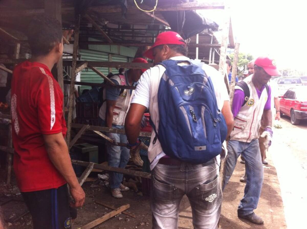 Personal de la Alcaldía en el lugar. EL UNIVERSAL