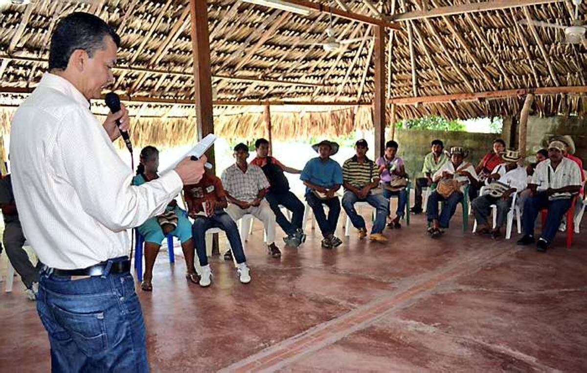 Indígenas de Sucre y Córdoba participaron en la mesa de trabajo. CORTESÍA/