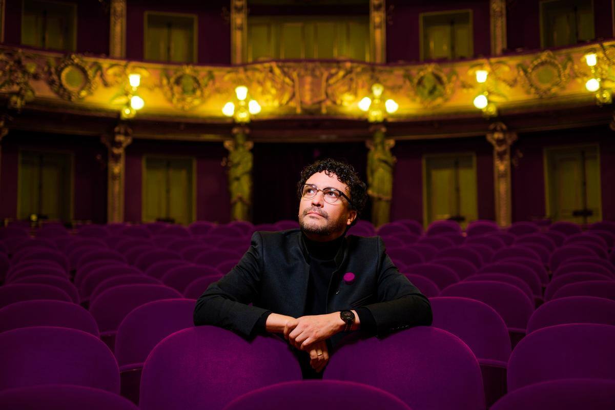 Andrés Cepeda recorre la “Ruta púrpura”