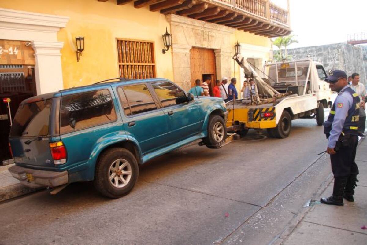 El contrato con Circulemos es el que hace posible el uso de grúas en la ciudad