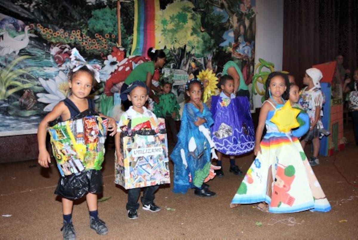El año pasado muchos niños de las diferentes instituciones educativas de la ciudad participaron en el Carnaval Ecológico Distrital. Archivo