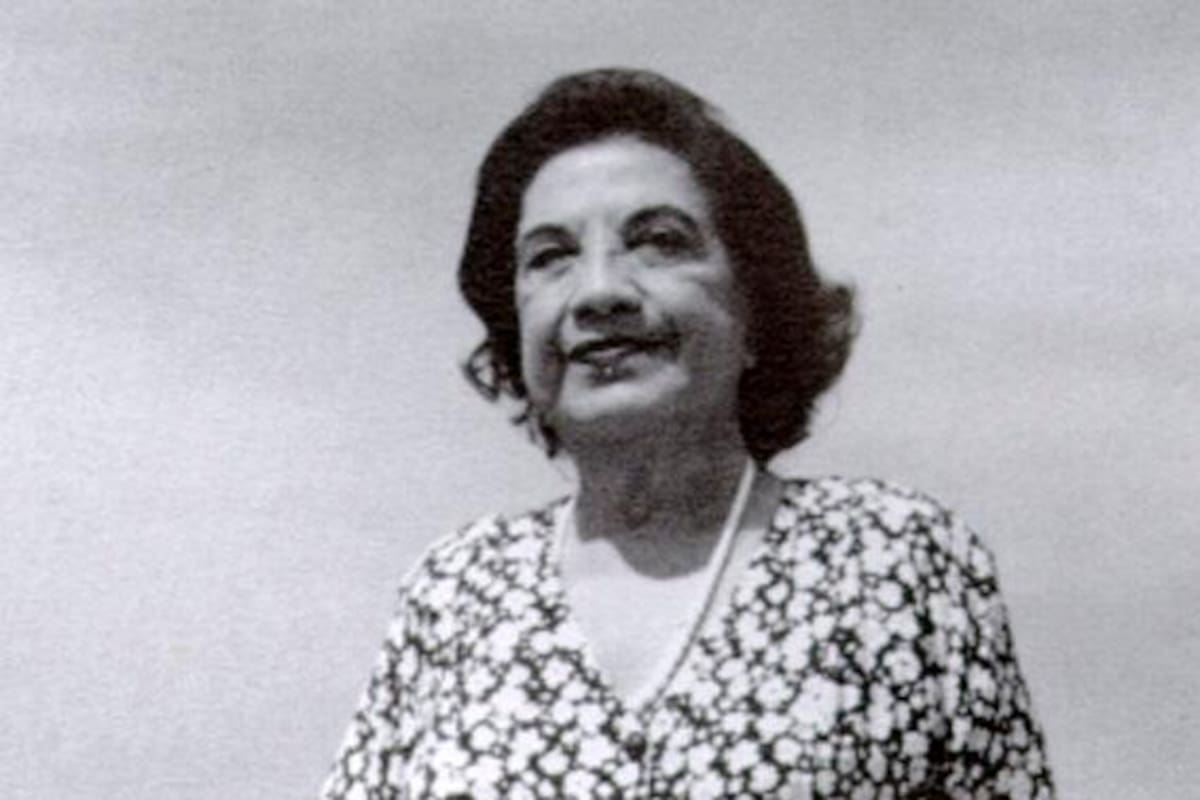 Presentan antología poética de Meira Delmar