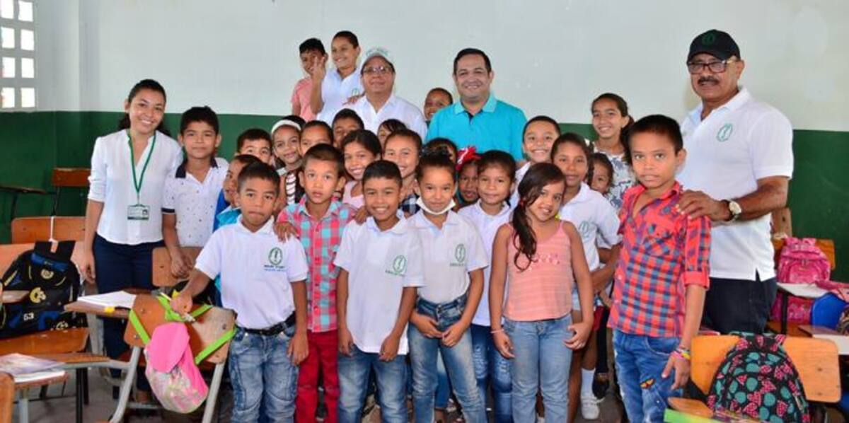 Ñiños beneficiarios del proyecto en Montería.