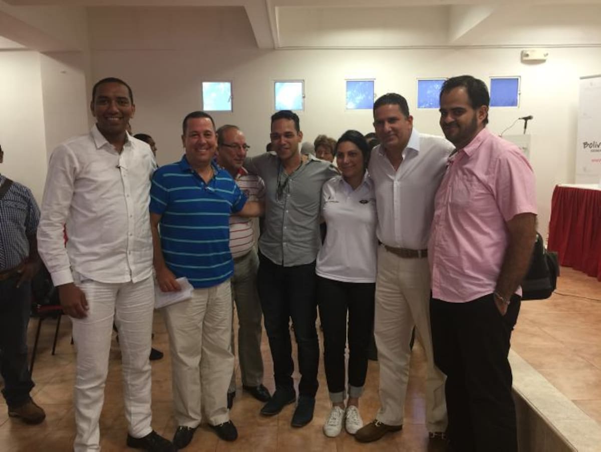 El evento el salón Benjamín Herrera de la Universidad Libre, y contó con la presencia de las autoridades civiles y militares, docentes, directores de diferentes fundaciones, funcionarios del gabinete del Bolívar Ganador y miembros y representantes de la comunidad LGTBI. CORTESÍA