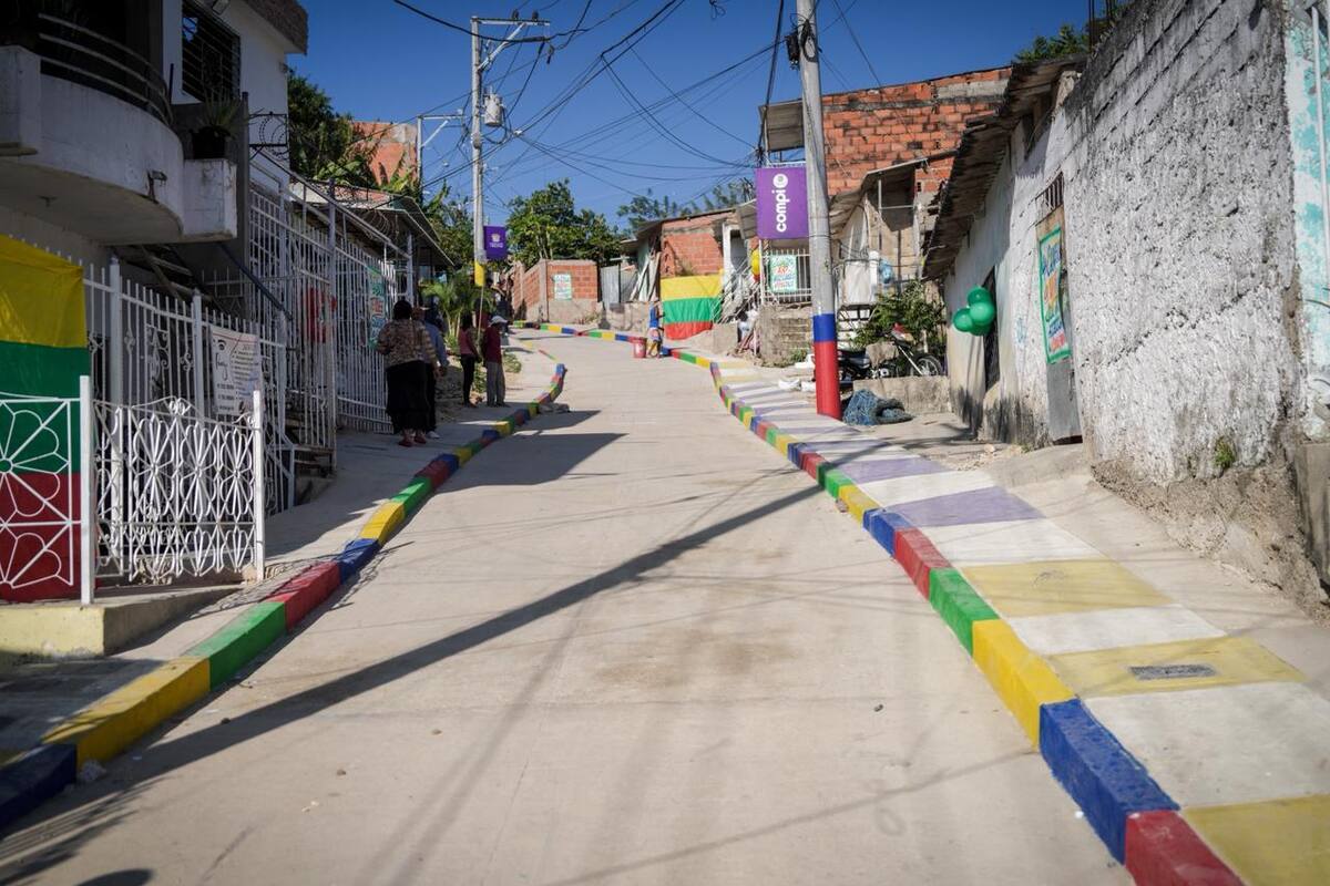 Entregan calle pavimentada en el 9 de Abril: Tiene nuevo nombre