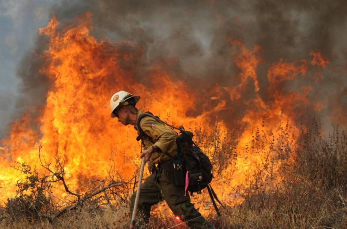 La contaminación provocada por el humo de los incendios forestales y agrícolas causó en promedio la muerte de 339.000 personas al año entre 1997 y 2006. AFP MARK RALSTON