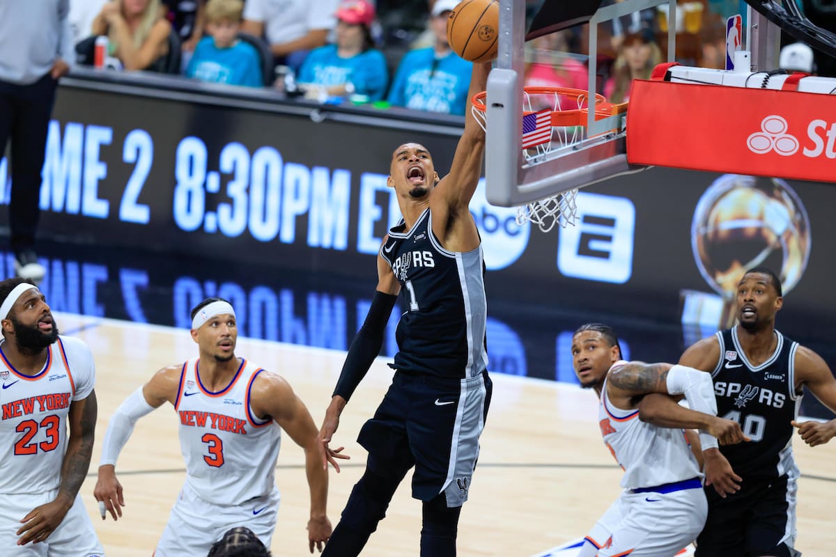 NBA: los New York Knicks golpean primero en las Finales y sorprenden a Spurs