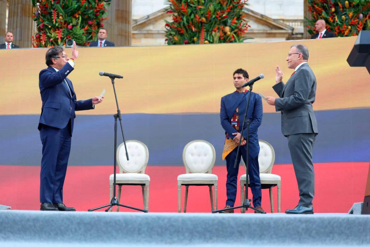 Así transcurrió el acto de posesión de Gustavo Petro