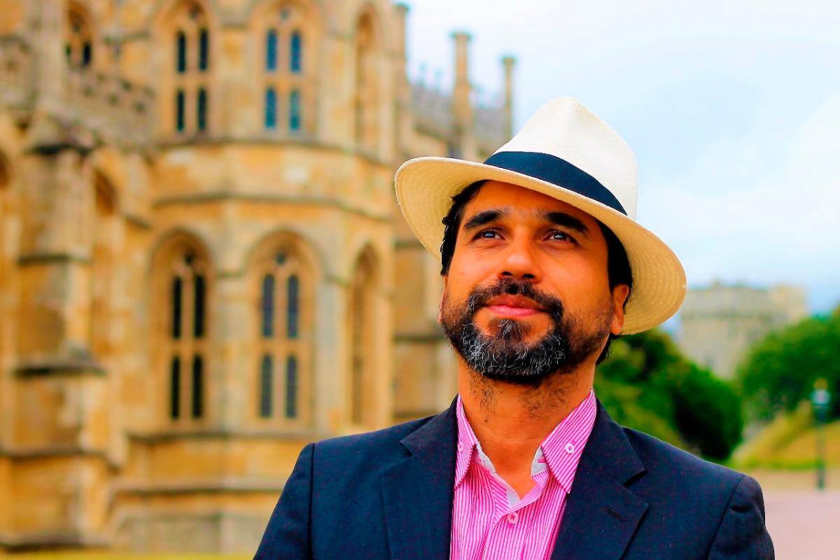 Ensuncho De La Bárcena presenta su tercer libro ‘La majestad del tiempo’