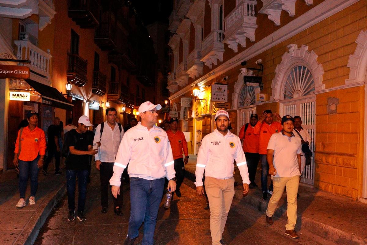 Sellan de forma preventiva otros tres establecimientos en el Centro Histórico