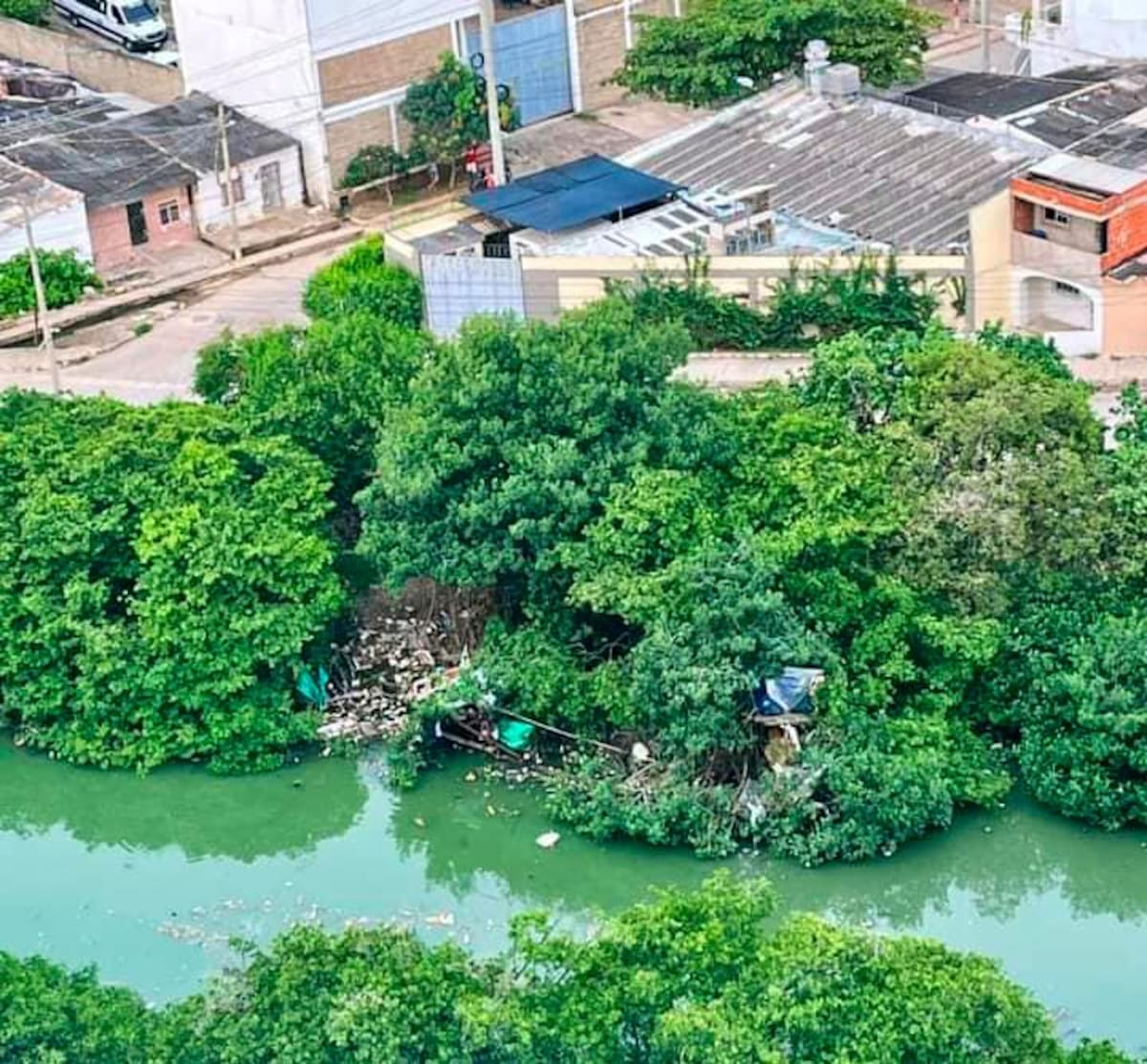 Invasión en el caño Juan Angola. //Cortesía