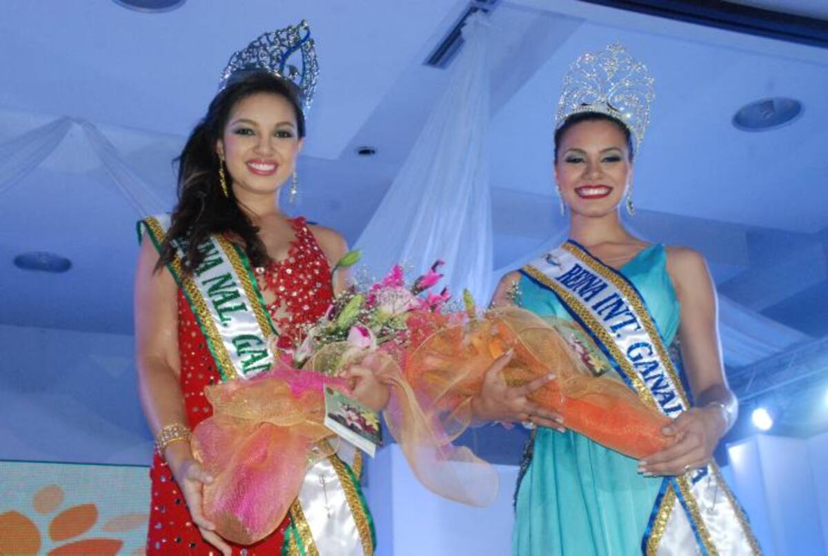 Vanessa Máruez Ruene, reina nacional de la ganadería, y Taynara Santana Gargantini, reina internacional de la ganadería. CORTESÍA