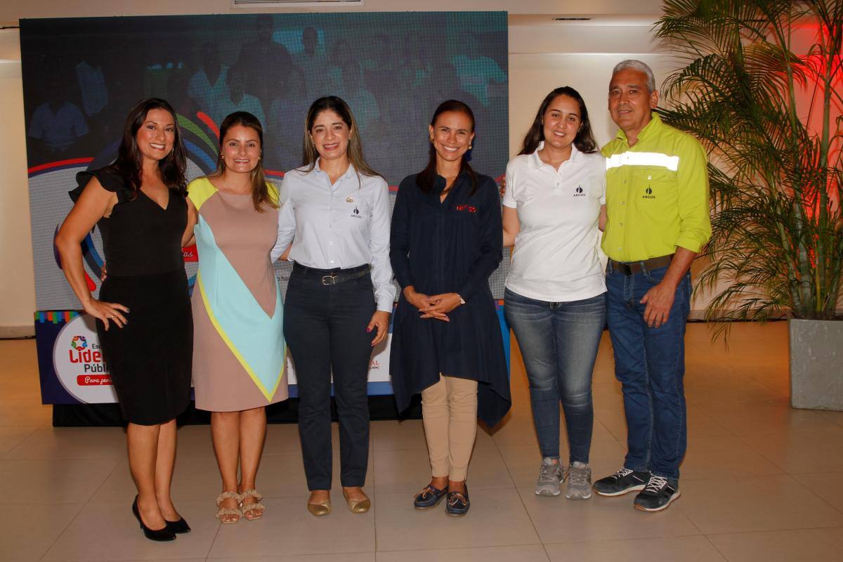 Grados en la Escuela de Liderazgo Público para Periodistas