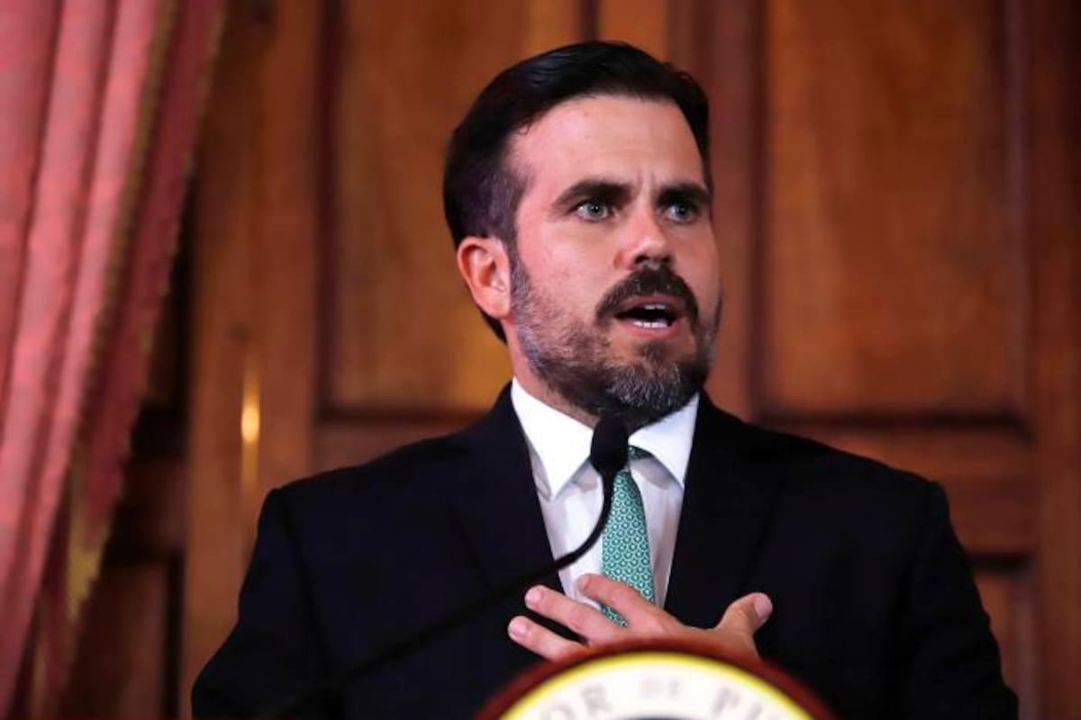 El gobernador de Puerto Rico dice que renuncia el 2 de agosto