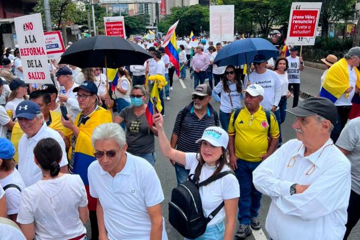 Así transcurren las marchas en contra de las reformas de Petro en el país