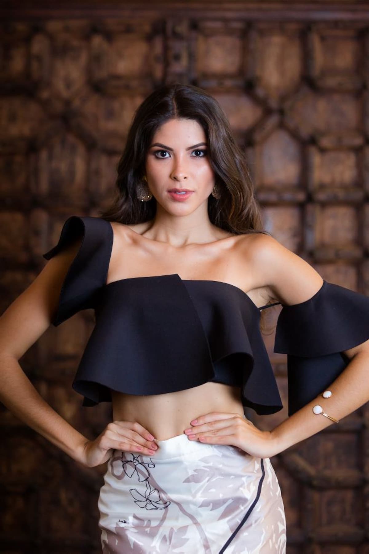 A Laura la seduce el desfile de carrozas, pues se trata del momento más cercano con el público FERNANDO PARRA LÓPEZ